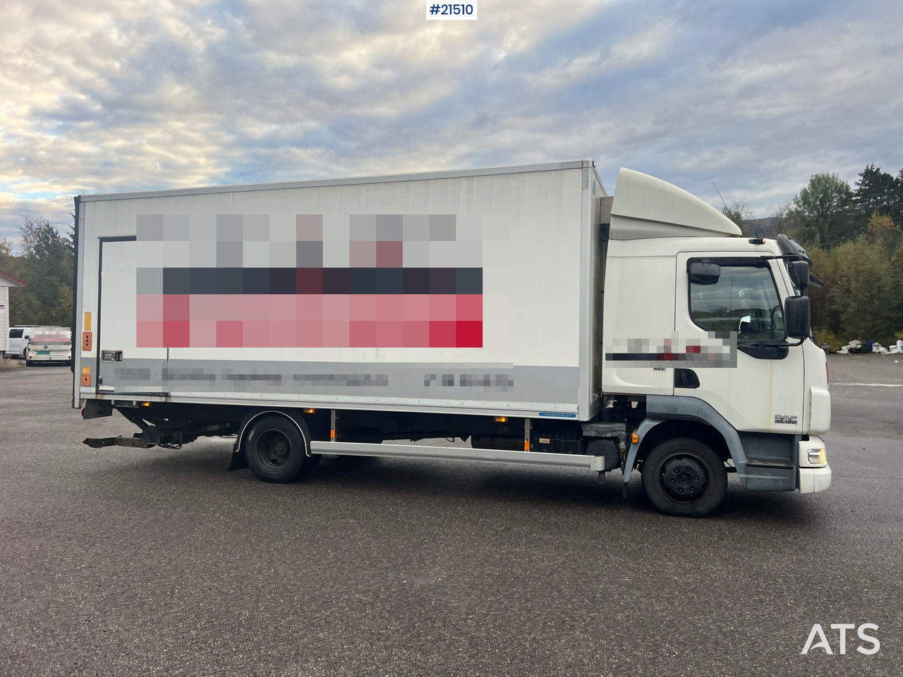 DAF LF 45 4x2 Skapbil m/ lift Rep.Objekt - Camión caja cerrada: foto 3 DAF LF 45 4x2 Skapbil m/ lift Rep.Objekt - Camión caja cerrada: foto 3