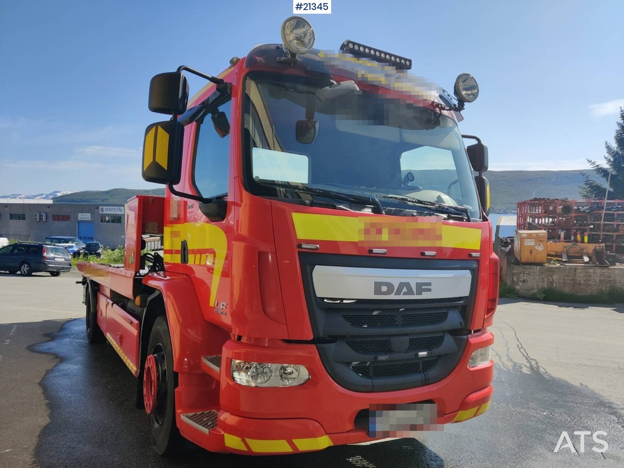 DAF LF320 - Grua de remolque autos: foto 2 DAF LF320 - Grua de remolque autos: foto 2