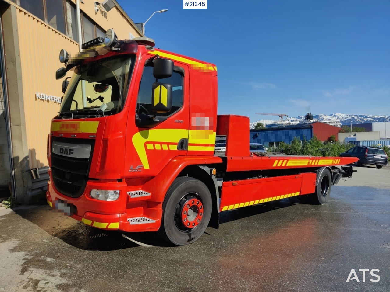 DAF LF320 - Grua de remolque autos: foto 1 DAF LF320 - Grua de remolque autos: foto 1