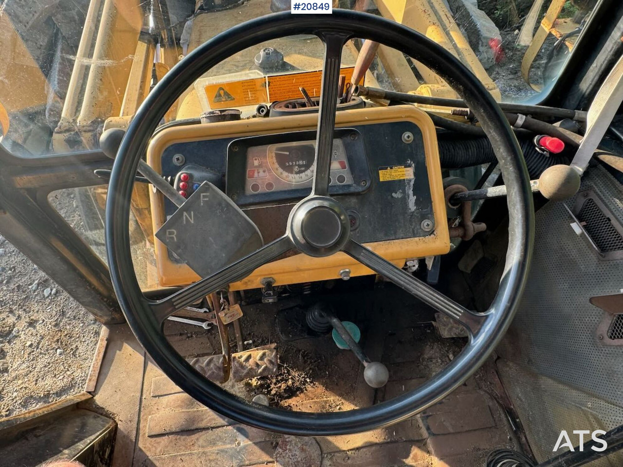 Retroexcavadora Ford 555 Traktorgraver m/ 2 frontskuffer og 2 graveskuffer: foto 28 Retroexcavadora Ford 555 Traktorgraver m/ 2 frontskuffer og 2 graveskuffer: foto 28