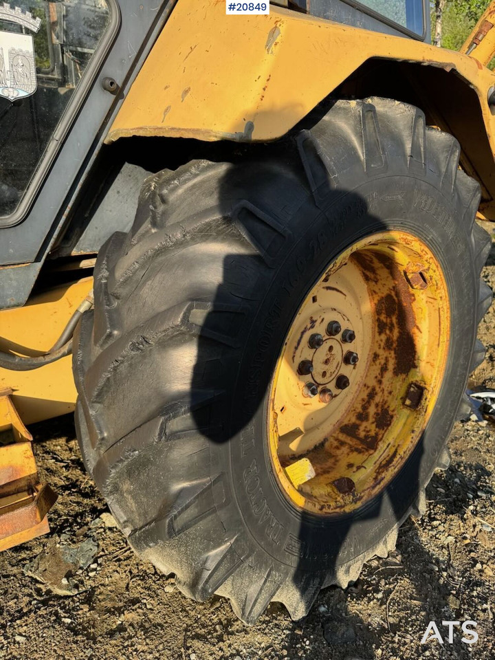 Retroexcavadora Ford 555 Traktorgraver m/ 2 frontskuffer og 2 graveskuffer: foto 21 Retroexcavadora Ford 555 Traktorgraver m/ 2 frontskuffer og 2 graveskuffer: foto 21