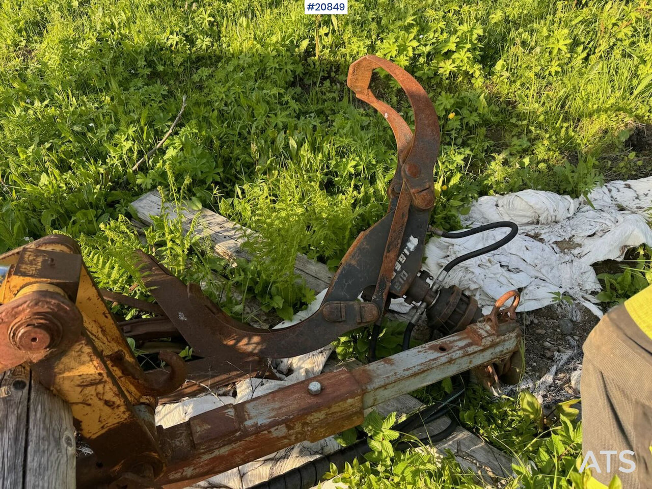 Retroexcavadora Ford 555 Traktorgraver m/ 2 frontskuffer og 2 graveskuffer: foto 9 Retroexcavadora Ford 555 Traktorgraver m/ 2 frontskuffer og 2 graveskuffer: foto 9