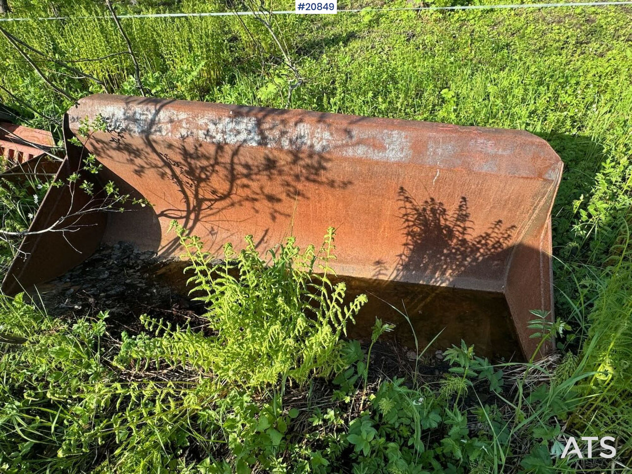 Retroexcavadora Ford 555 Traktorgraver m/ 2 frontskuffer og 2 graveskuffer: foto 30 Retroexcavadora Ford 555 Traktorgraver m/ 2 frontskuffer og 2 graveskuffer: foto 30