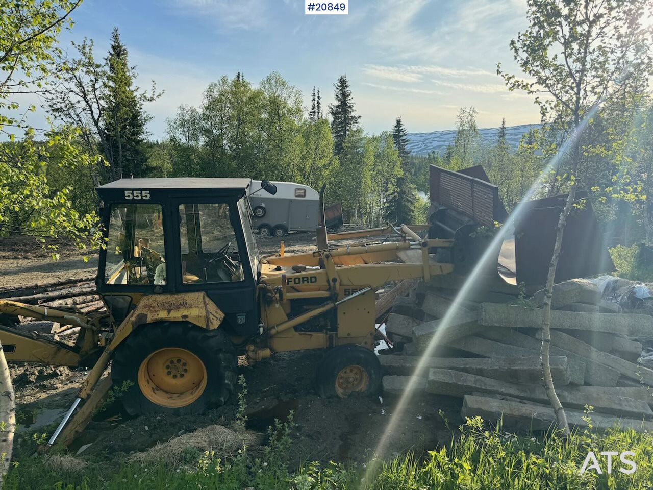 Retroexcavadora Ford 555 Traktorgraver m/ 2 frontskuffer og 2 graveskuffer: foto 12 Retroexcavadora Ford 555 Traktorgraver m/ 2 frontskuffer og 2 graveskuffer: foto 12