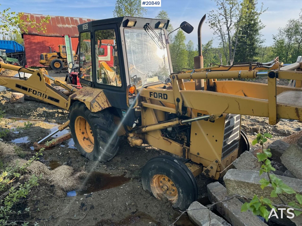 Retroexcavadora Ford 555 Traktorgraver m/ 2 frontskuffer og 2 graveskuffer: foto 13 Retroexcavadora Ford 555 Traktorgraver m/ 2 frontskuffer og 2 graveskuffer: foto 13