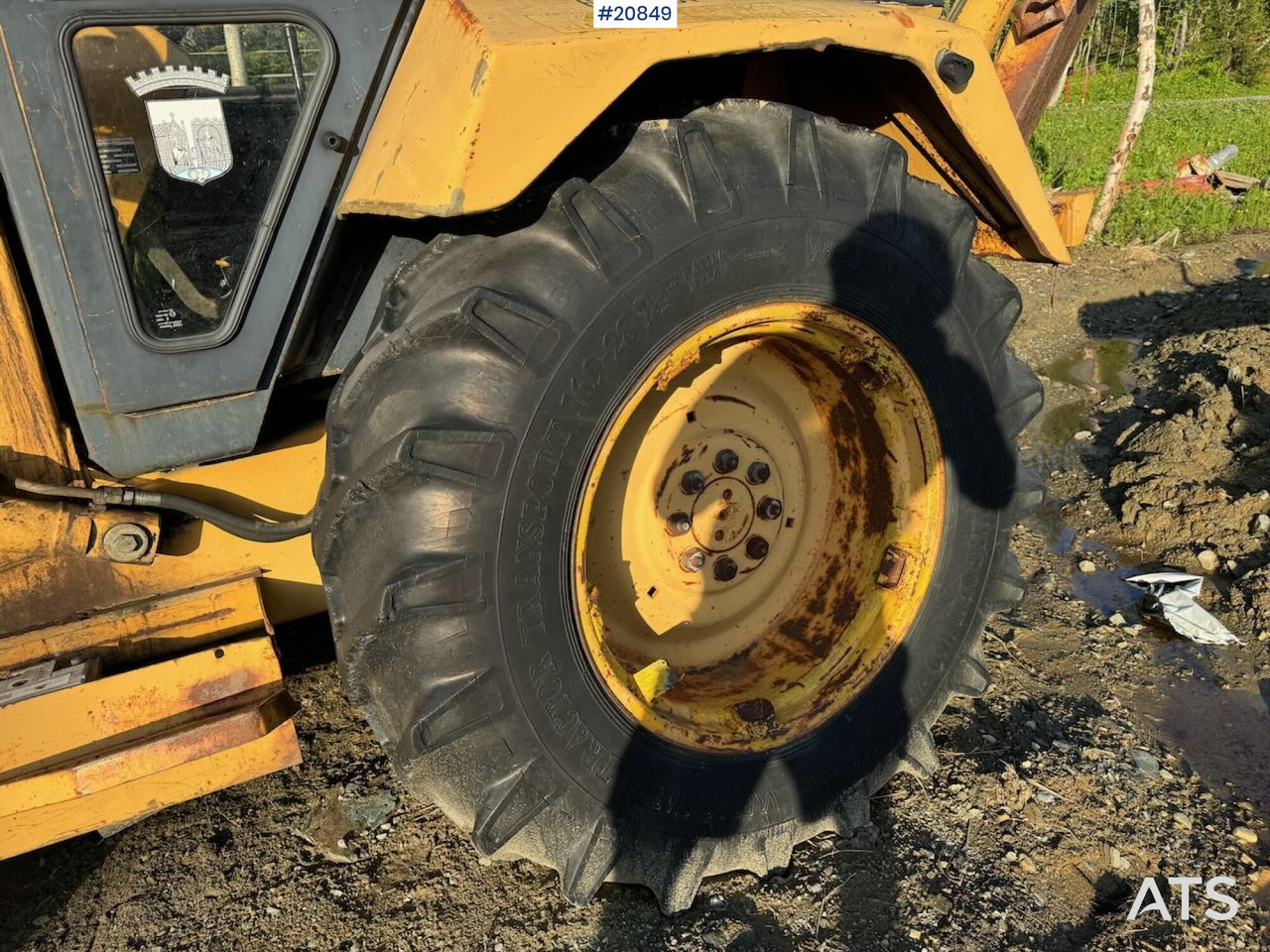 Retroexcavadora Ford 555 Traktorgraver m/ 2 frontskuffer og 2 graveskuffer: foto 19 Retroexcavadora Ford 555 Traktorgraver m/ 2 frontskuffer og 2 graveskuffer: foto 19