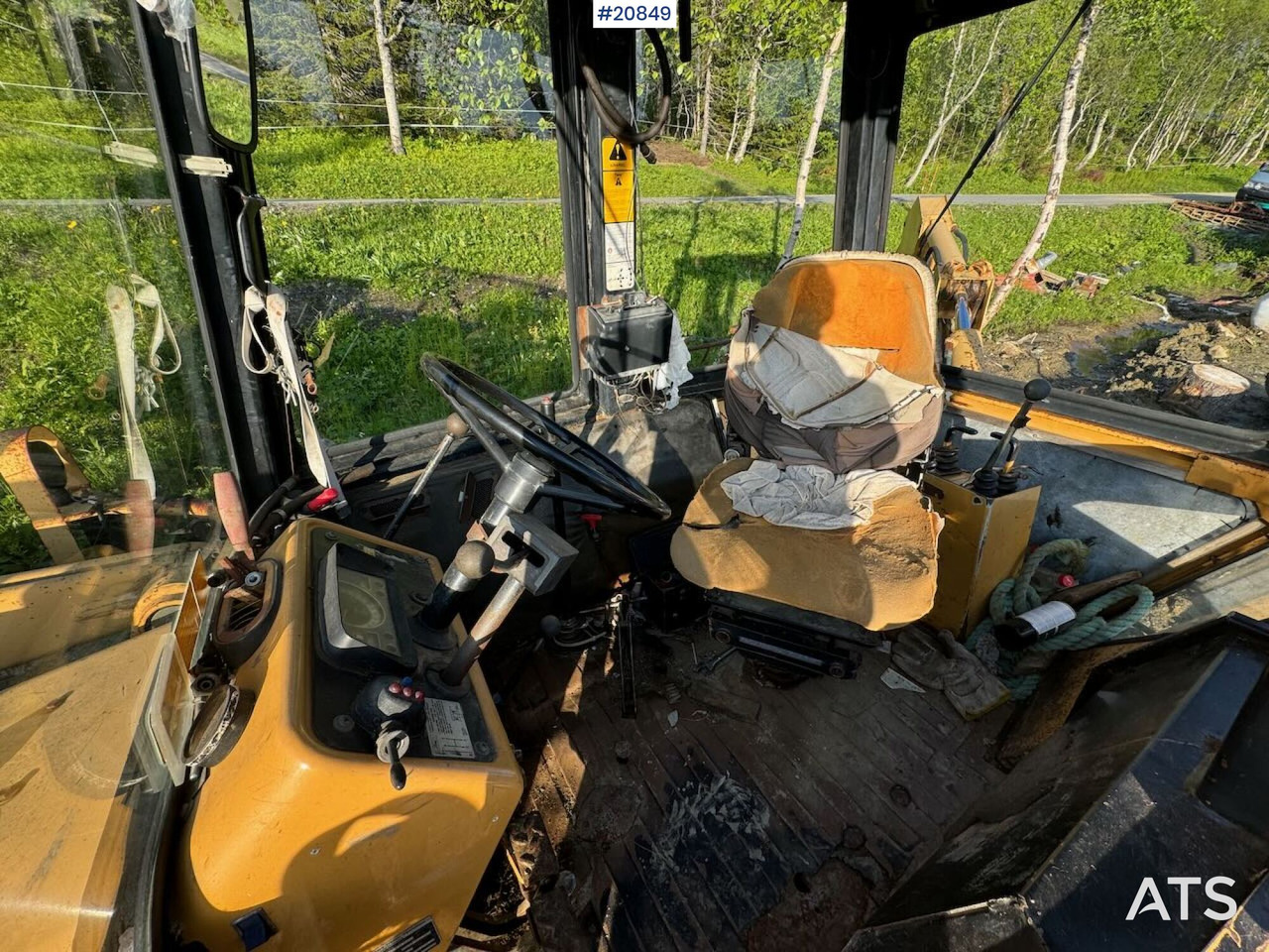 Retroexcavadora Ford 555 Traktorgraver m/ 2 frontskuffer og 2 graveskuffer: foto 22 Retroexcavadora Ford 555 Traktorgraver m/ 2 frontskuffer og 2 graveskuffer: foto 22