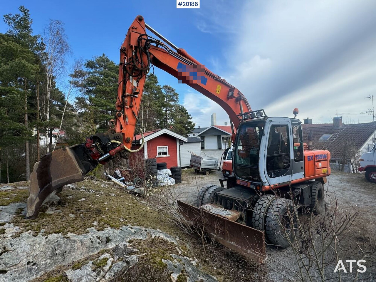 Hitachi EX135W - Excavadora: foto 1 Hitachi EX135W - Excavadora: foto 1