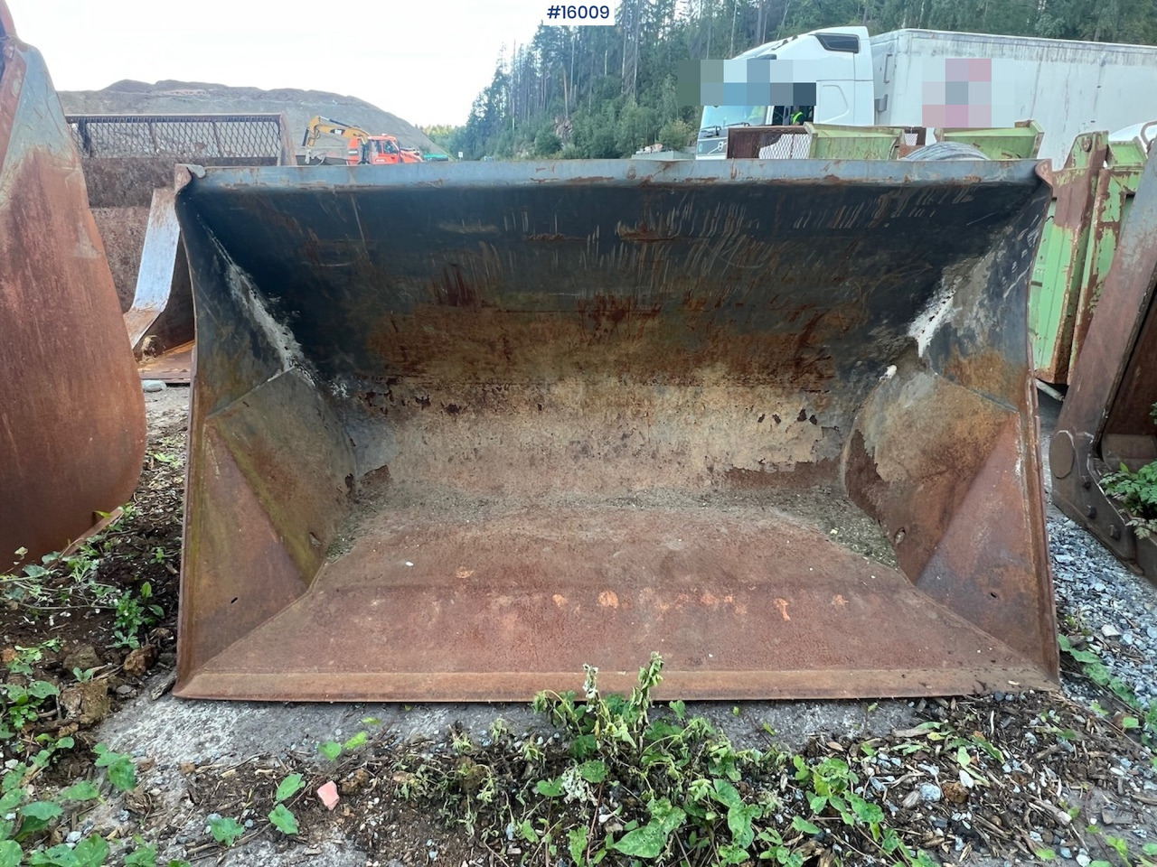 Hjullasterskuffe m/ liten BM feste - Cazo cargador para Maquinaria de construcción: foto 2 Hjullasterskuffe m/ liten BM feste - Cazo cargador para Maquinaria de construcción: foto 2