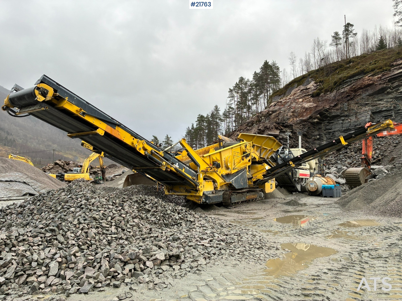 Keestrack 2016 Keestrack K4 2 dekker sikt - Cribadora: foto 1 Keestrack 2016 Keestrack K4 2 dekker sikt - Cribadora: foto 1