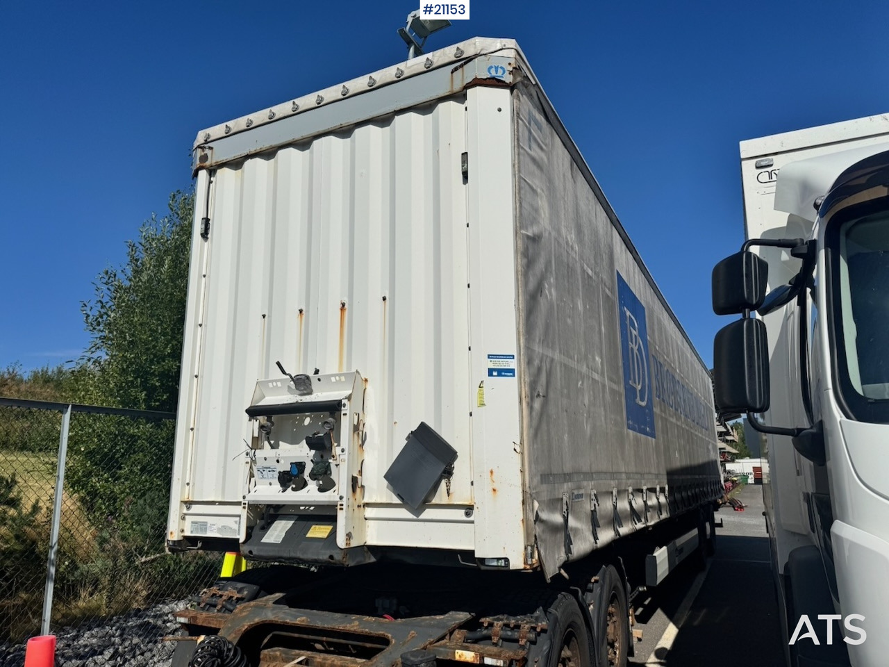 Krone Krone Citysemi - Remolque con toldo: foto 1 Krone Krone Citysemi - Remolque con toldo: foto 1