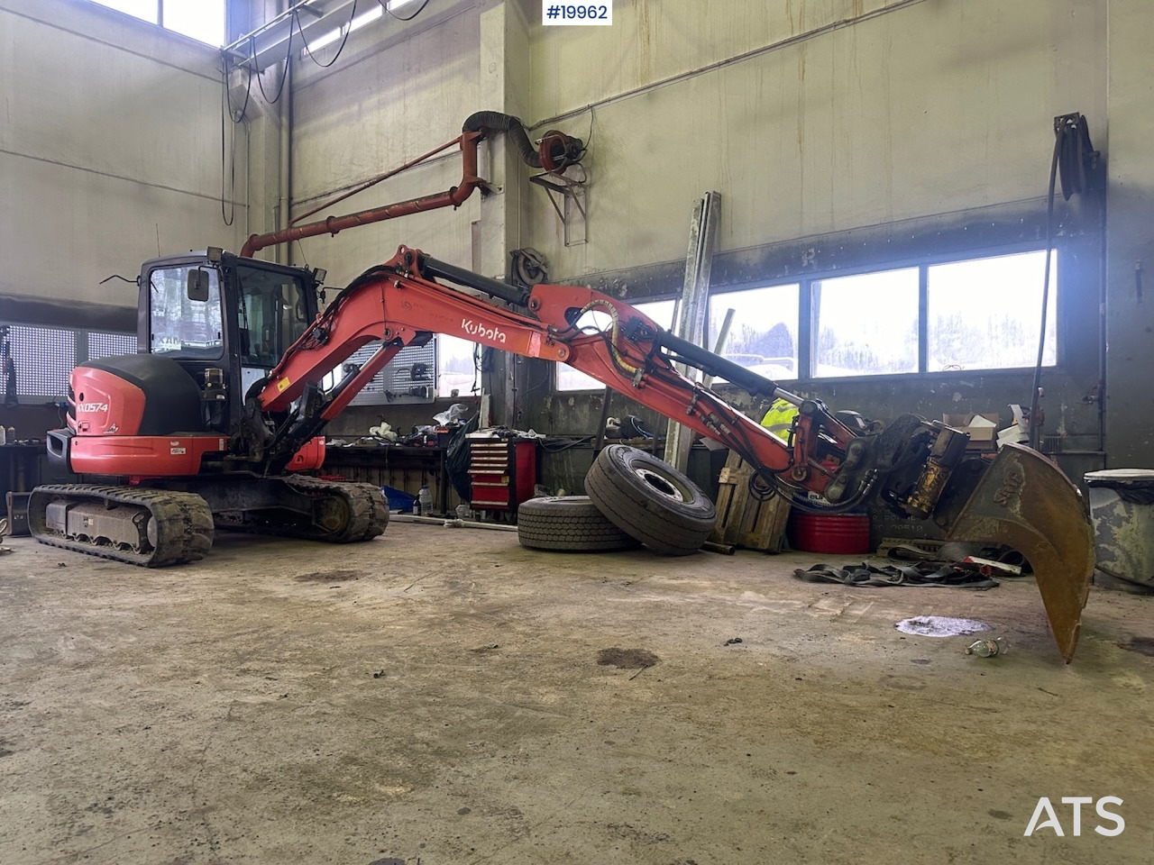 Kubota KX057-4 - Excavadora: foto 1 Kubota KX057-4 - Excavadora: foto 1