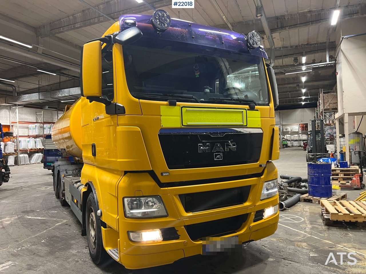 MAN TGX26.480 - Camión cisterna: foto 2 MAN TGX26.480 - Camión cisterna: foto 2