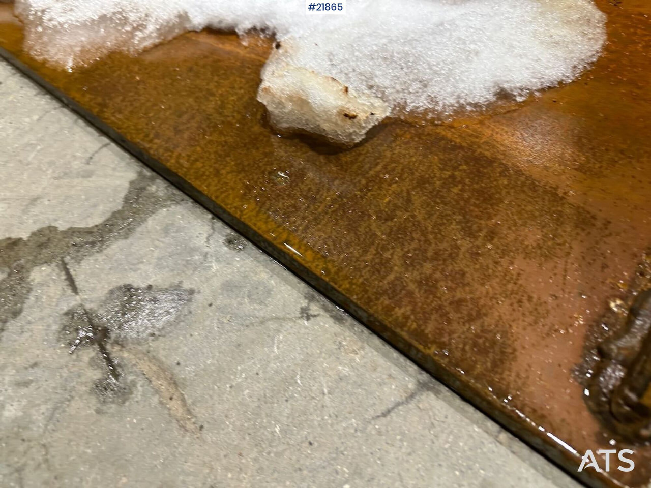 Mustang 220R kompaktlaster m/planeringskuffe og pallegafler - Minicargadora: foto 4 Mustang 220R kompaktlaster m/planeringskuffe og pallegafler - Minicargadora: foto 4