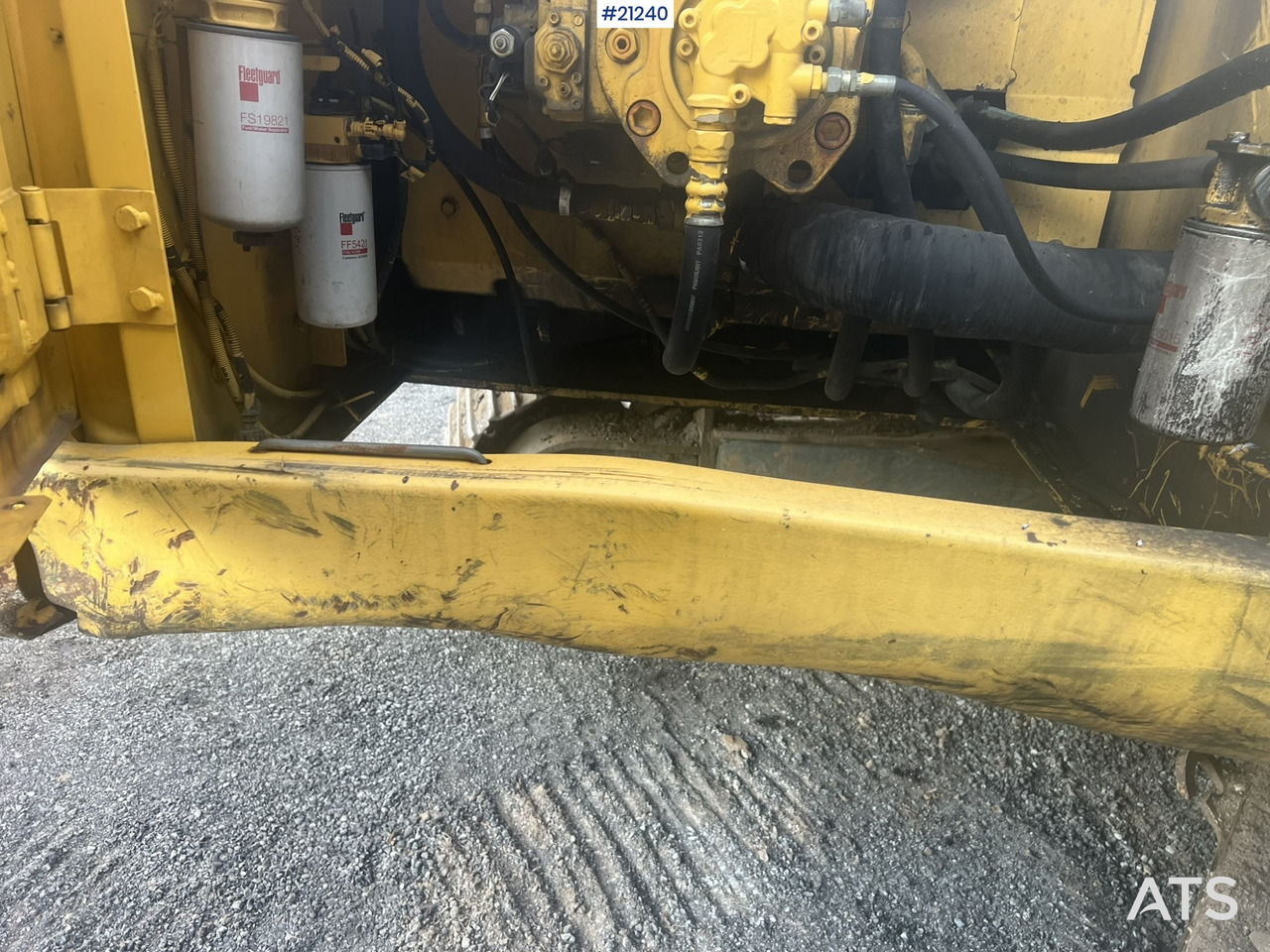 Excavadora de cadenas New Holland Kobelco E265B: foto 34 Excavadora de cadenas New Holland Kobelco E265B: foto 34