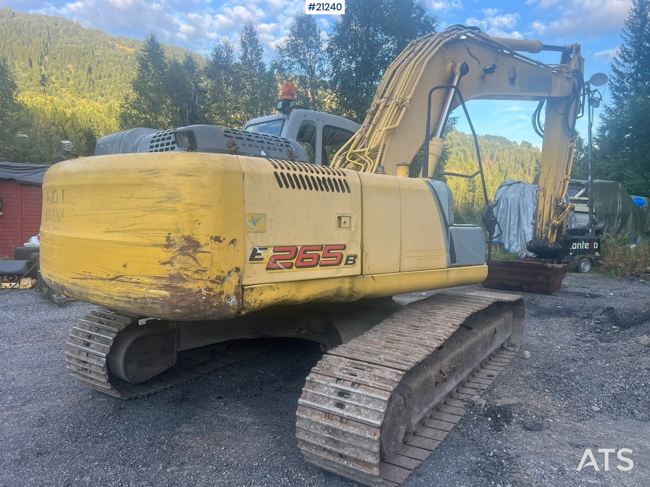 Excavadora de cadenas New Holland Kobelco E265B: foto 8 Excavadora de cadenas New Holland Kobelco E265B: foto 8