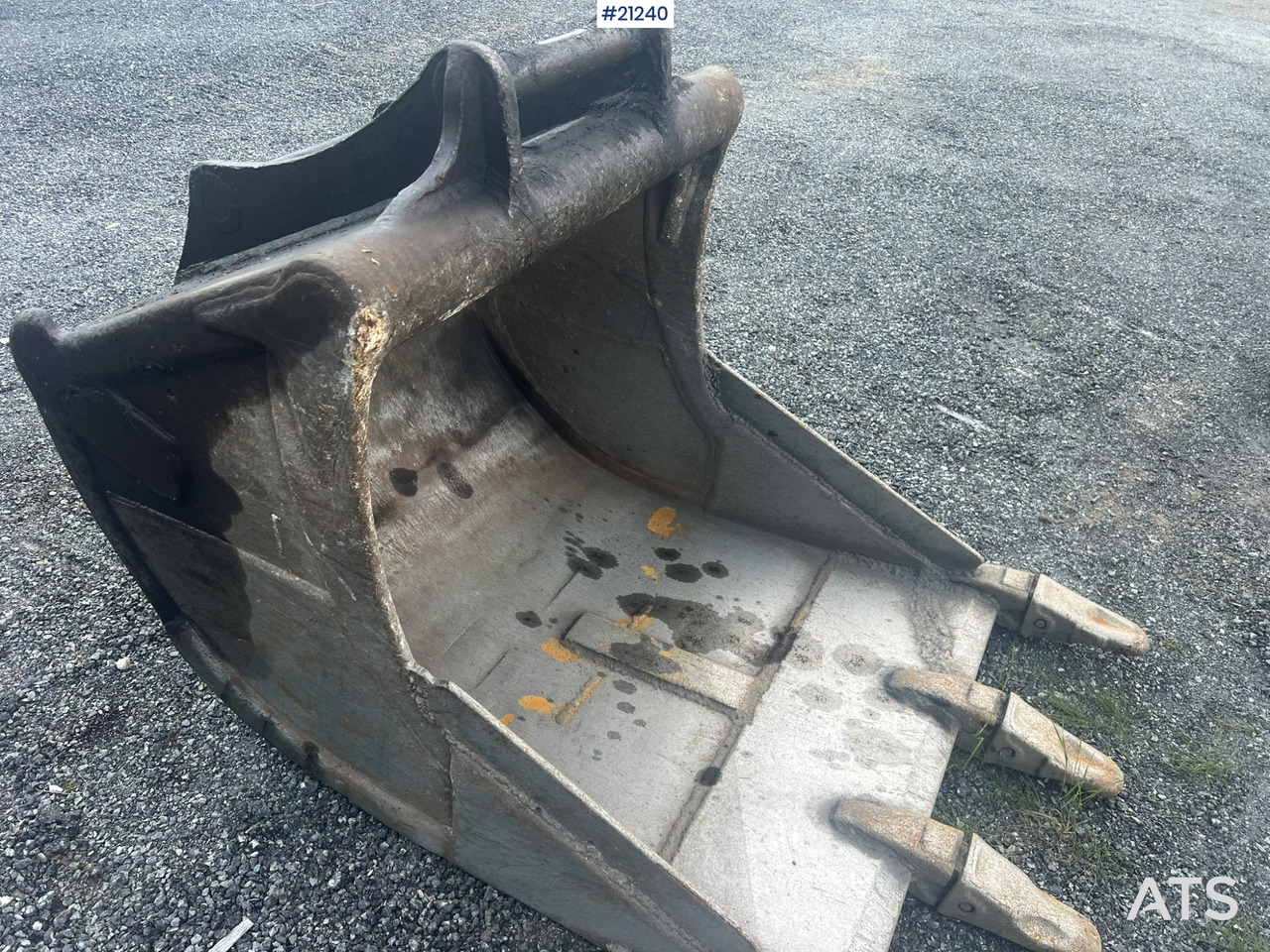 Excavadora de cadenas New Holland Kobelco E265B: foto 37 Excavadora de cadenas New Holland Kobelco E265B: foto 37