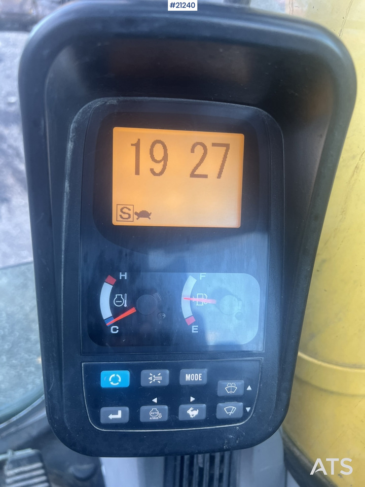 Excavadora de cadenas New Holland Kobelco E265B: foto 28 Excavadora de cadenas New Holland Kobelco E265B: foto 28