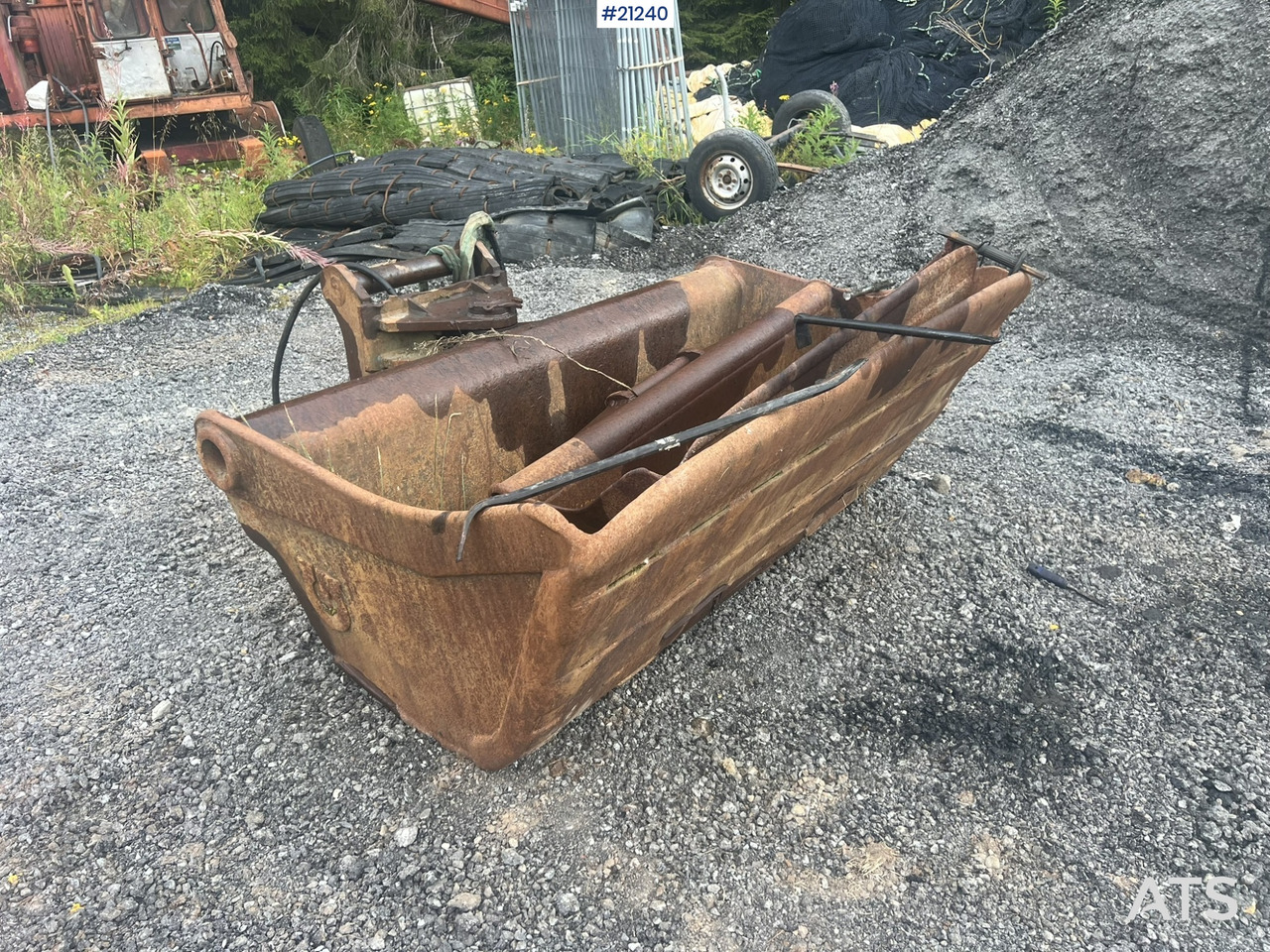 Excavadora de cadenas New Holland Kobelco E265B: foto 39 Excavadora de cadenas New Holland Kobelco E265B: foto 39