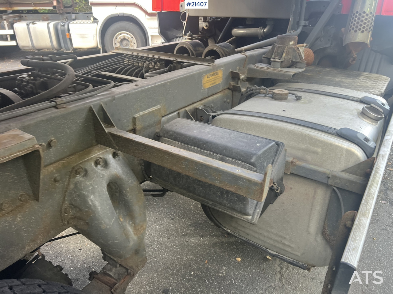 Camión volquete Scania P124G: foto 18