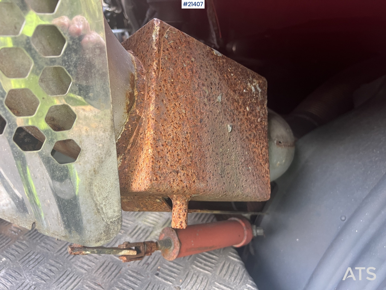 Camión volquete Scania P124G: foto 24