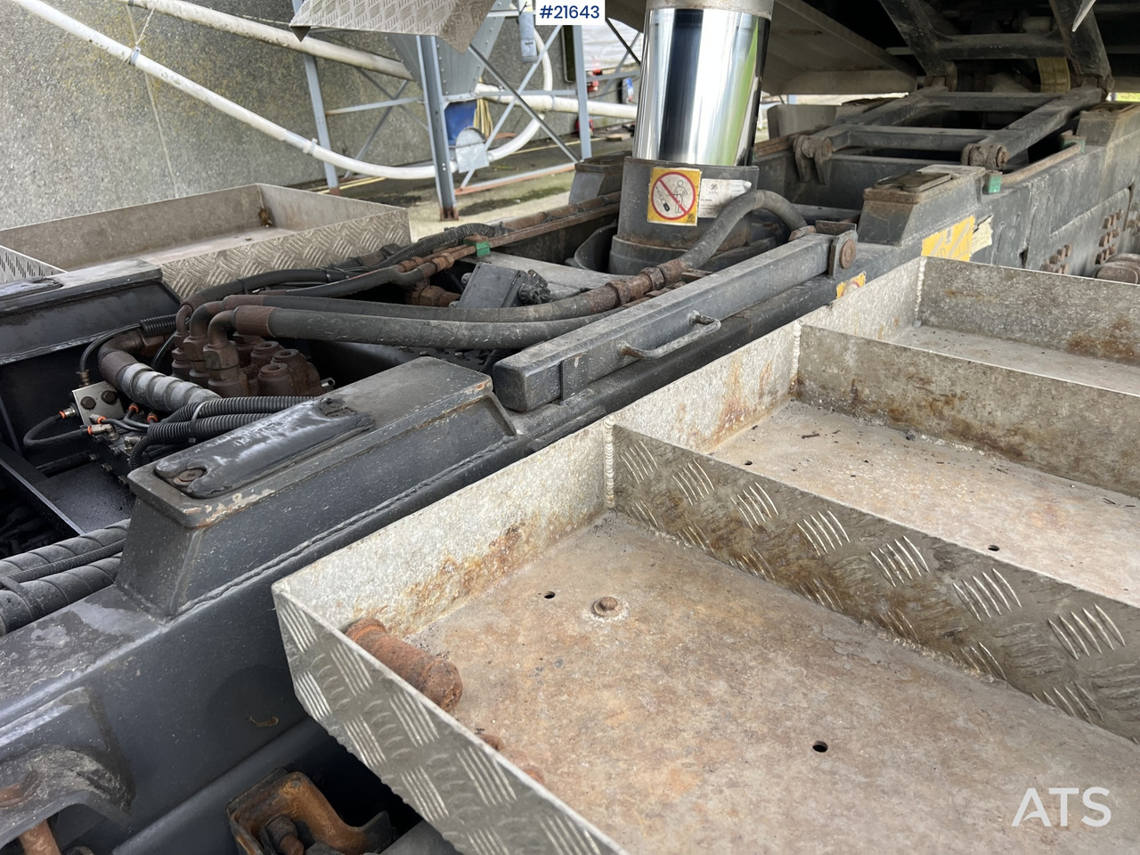 Camión volquete Scania R560 6x4 Tippbil: foto 23