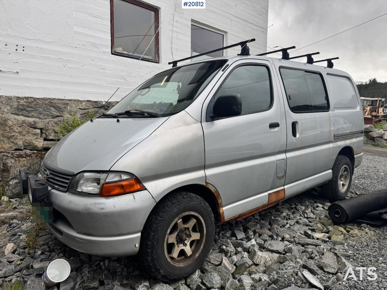 Toyota Hiace - Furgón: foto 1 Toyota Hiace - Furgón: foto 1