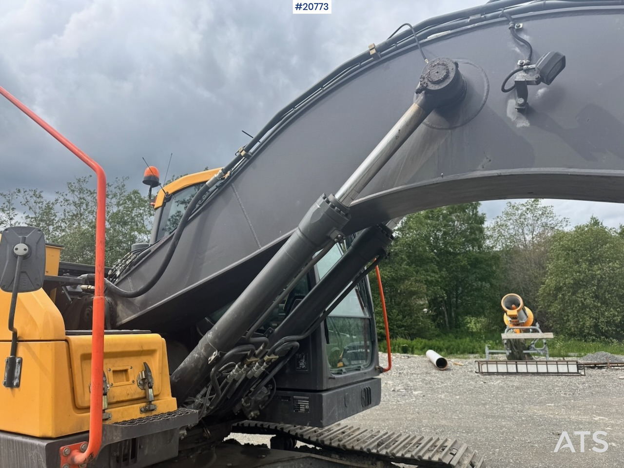 Excavadora de cadenas Volvo EC220EL: foto 29