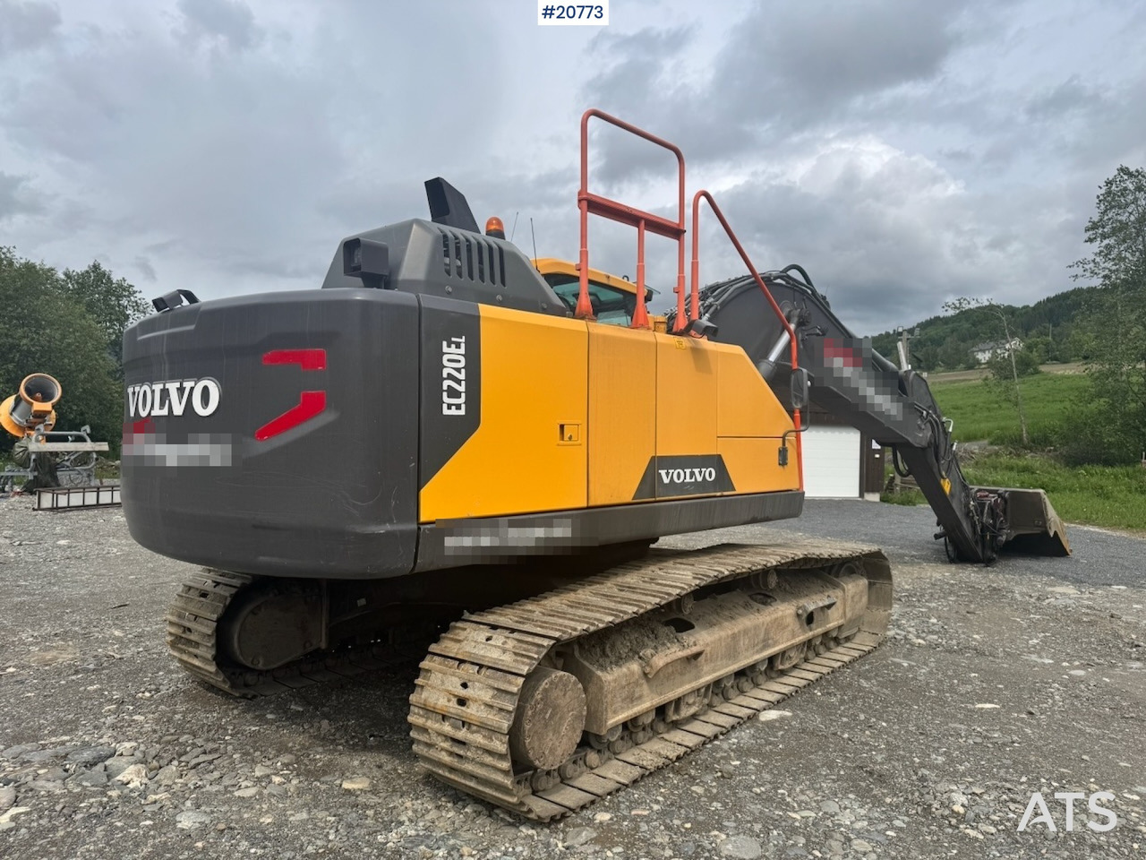Excavadora de cadenas Volvo EC220EL: foto 6