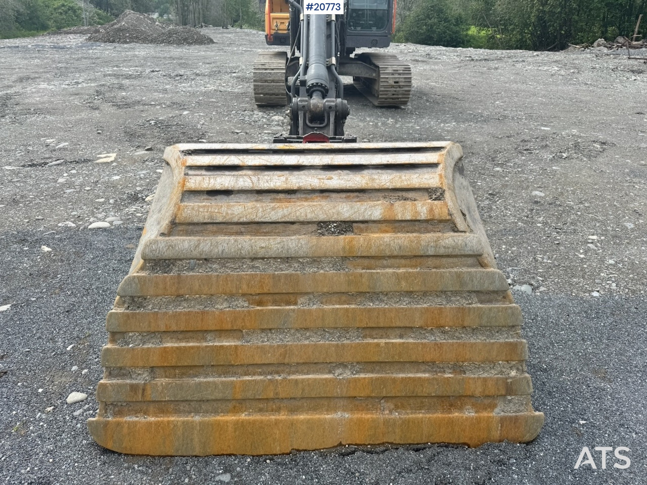 Excavadora de cadenas Volvo EC220EL: foto 11