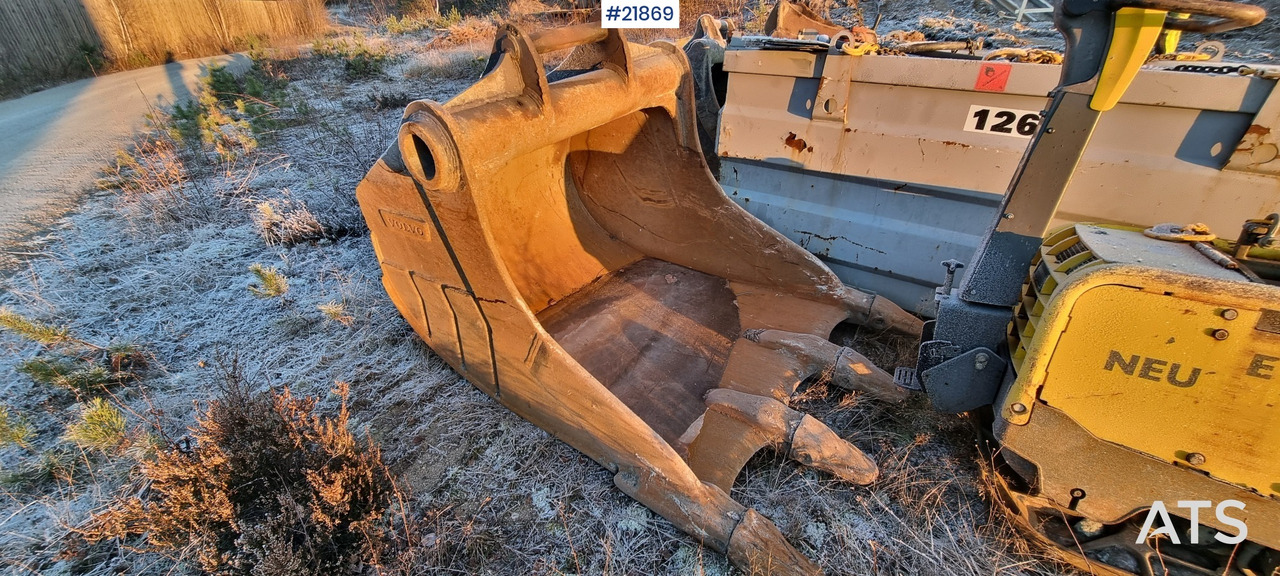Excavadora Volvo EC300el gravemaskin m/ Tannskuffe, Pusseskuffe, Rototilt og Gps: foto 44
