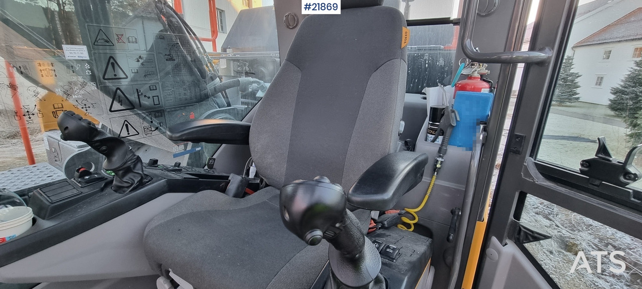 Excavadora Volvo EC300el gravemaskin m/ Tannskuffe, Pusseskuffe, Rototilt og Gps: foto 31