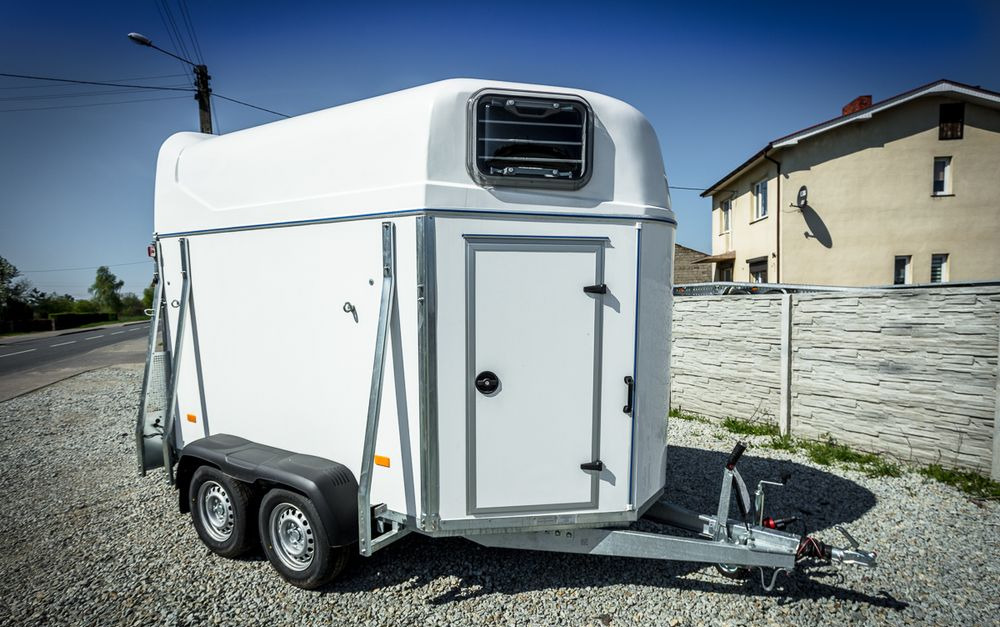 Niewiadów nowa PRZYCZEPA KONIOWA!! - Remolque para caballos: foto 1 Niewiadów nowa PRZYCZEPA KONIOWA!! - Remolque para caballos: foto 1