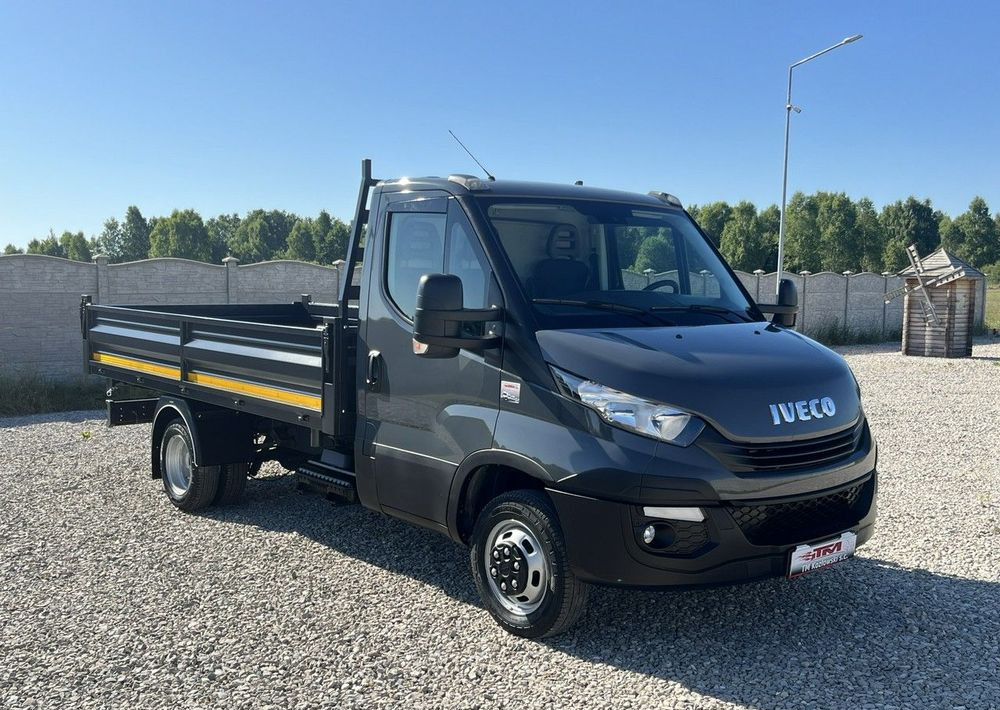 Iveco Daily - Furgoneta basculante: foto 1 Iveco Daily - Furgoneta basculante: foto 1