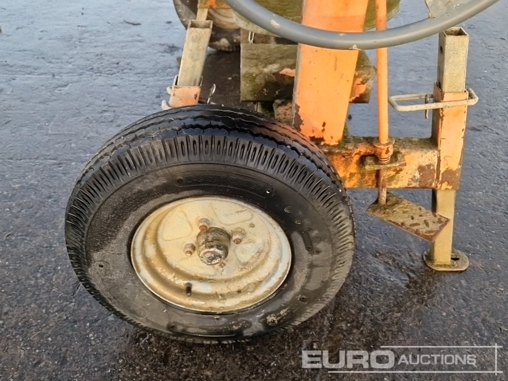 2010 Altrad Concrete Mixer, 350 Litre, Honda Engine - Hormigonera: foto 5 2010 Altrad Concrete Mixer, 350 Litre, Honda Engine - Hormigonera: foto 5