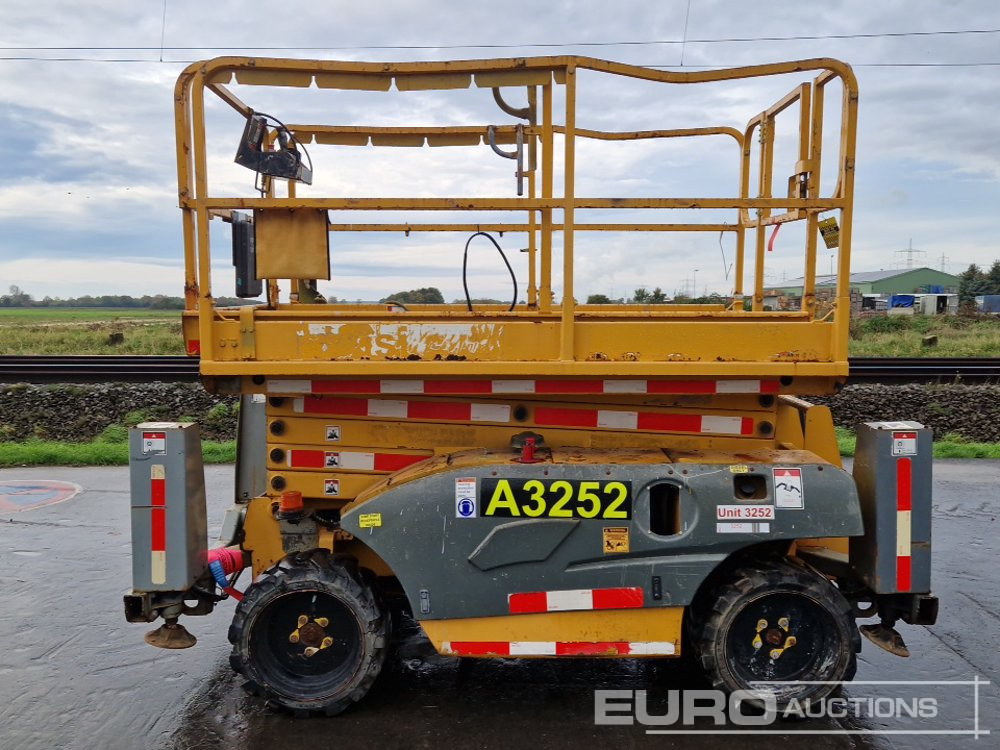 2013 Haulotte Compact 12DX - Plataforma elevadora: foto 2 2013 Haulotte Compact 12DX - Plataforma elevadora: foto 2