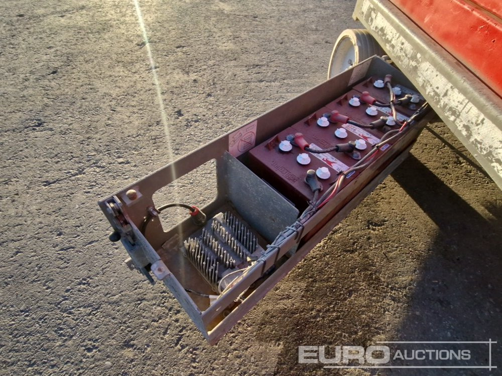 Plataforma de tijeras 2013 SkyJack SJIII-3220: foto 13 Plataforma de tijeras 2013 SkyJack SJIII-3220: foto 13