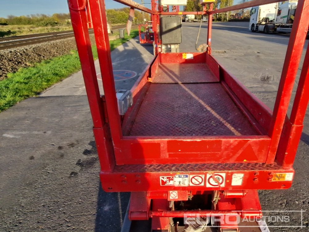 Plataforma de tijeras 2013 SkyJack SJIII-3220: foto 11 Plataforma de tijeras 2013 SkyJack SJIII-3220: foto 11