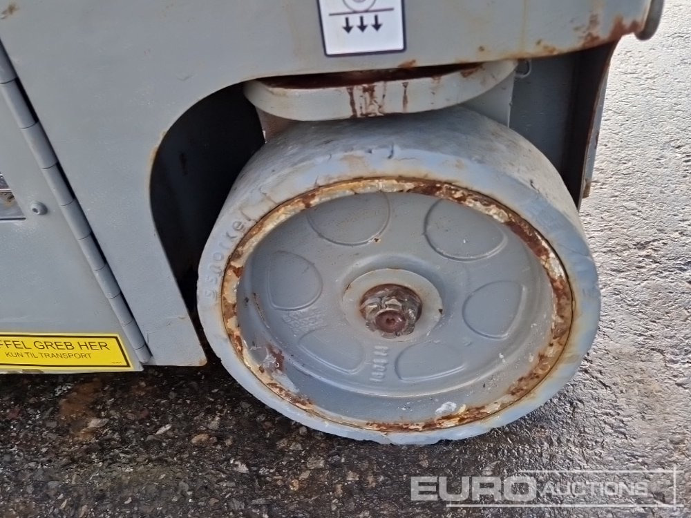 Plataforma de mástil vertical 2016 Snorkel TM12-C-E: foto 8 Plataforma de mástil vertical 2016 Snorkel TM12-C-E: foto 8