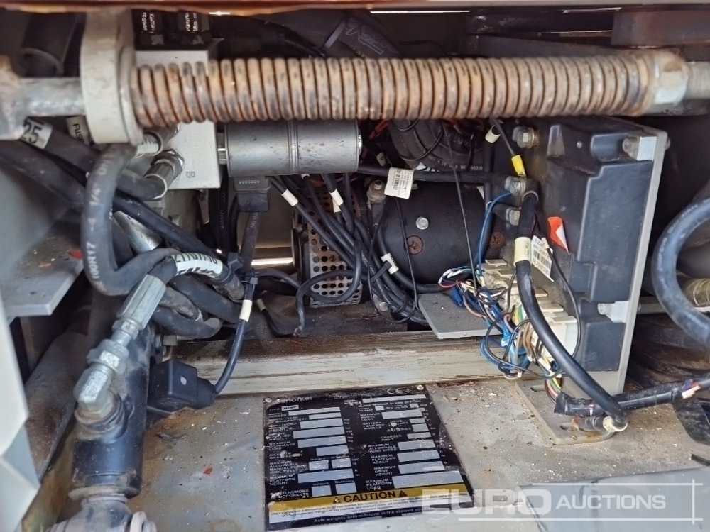 Plataforma de mástil vertical 2016 Snorkel TM12-C-E: foto 16 Plataforma de mástil vertical 2016 Snorkel TM12-C-E: foto 16