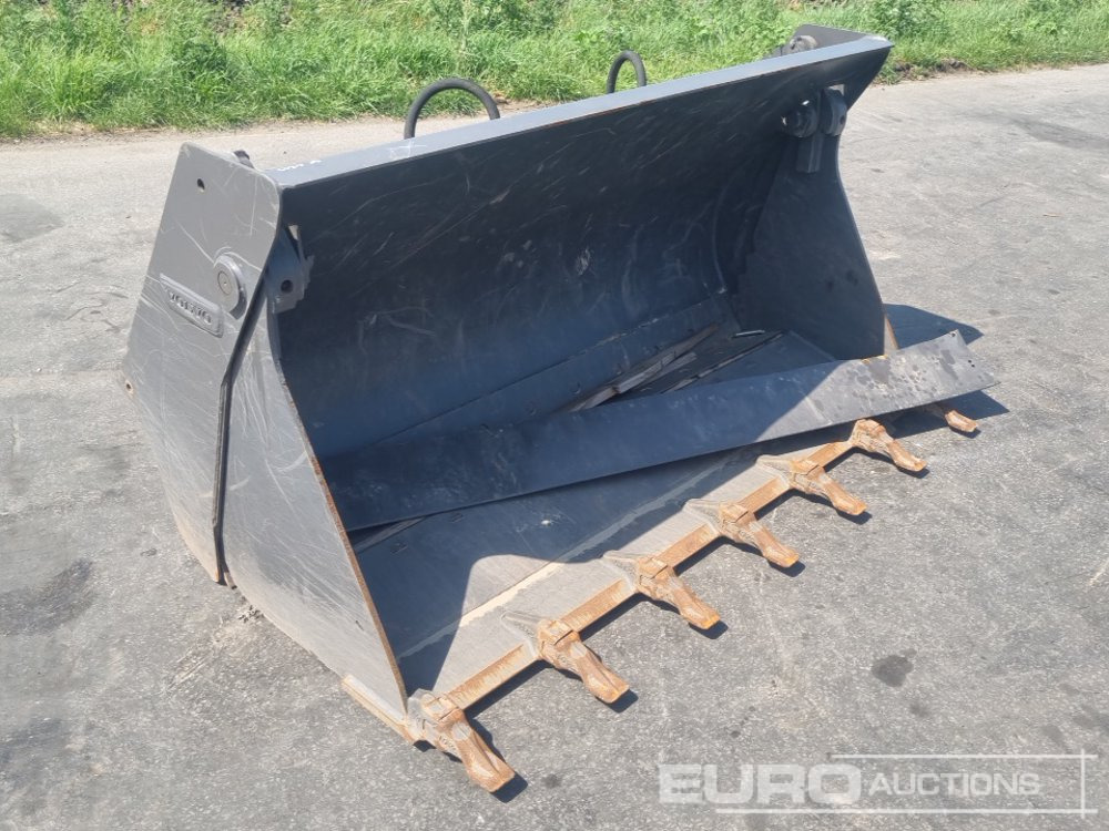 2020 Volvo 74" 4in1 Front Loading Bucket to suit Wheeled Loader - Cazo: foto 4 2020 Volvo 74" 4in1 Front Loading Bucket to suit Wheeled Loader - Cazo: foto 4