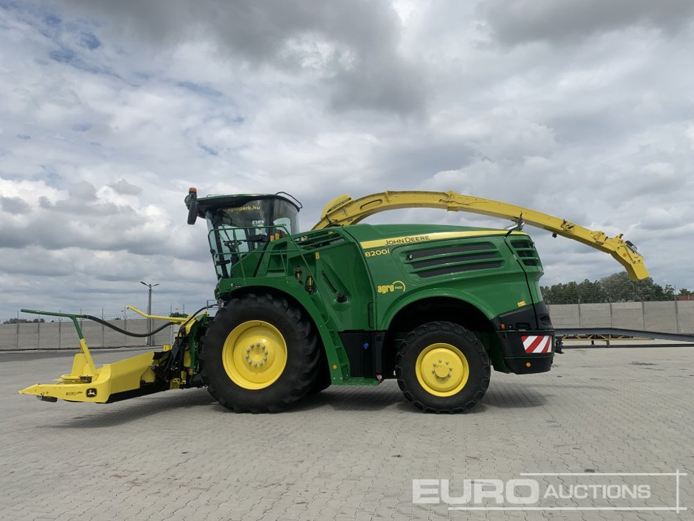 2021 John Deere 8200 - Cosechadora de granos: foto 2 2021 John Deere 8200 - Cosechadora de granos: foto 2
