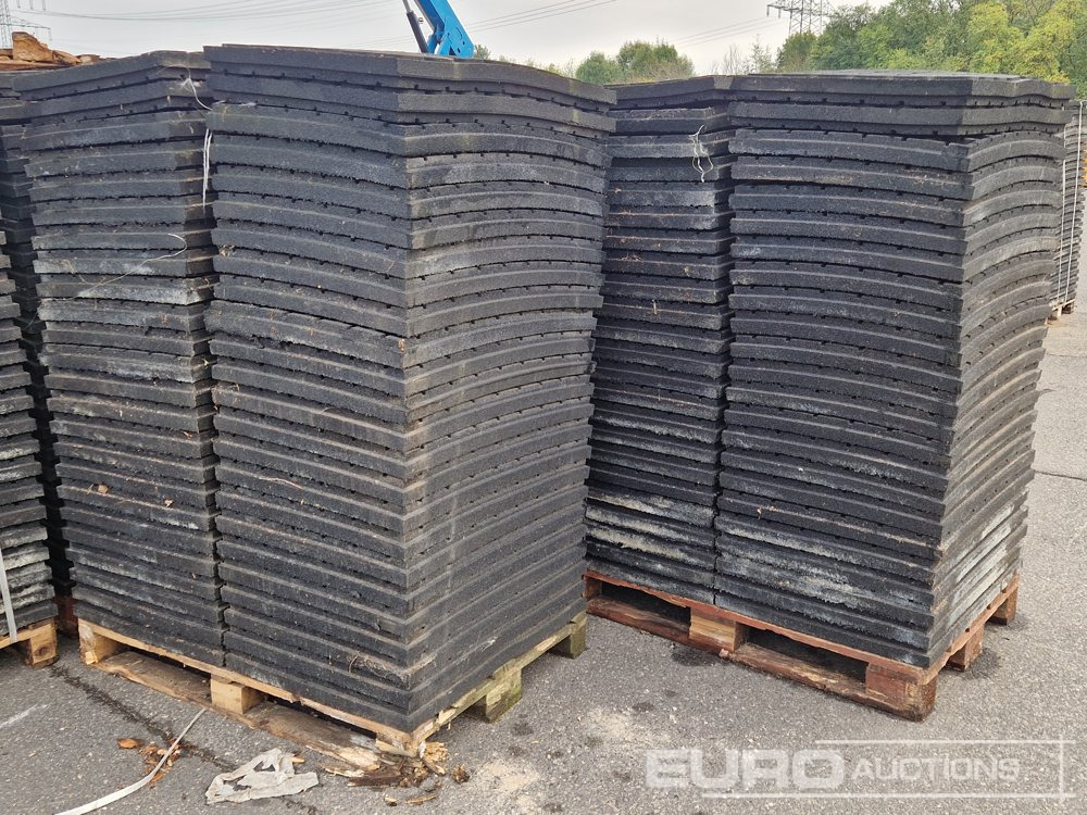 3 Pallets of Rubber Floor Tiles, 60mm x 800mm x 600mm (144 of) - Equipo de construcción: foto 2 3 Pallets of Rubber Floor Tiles, 60mm x 800mm x 600mm (144 of) - Equipo de construcción: foto 2