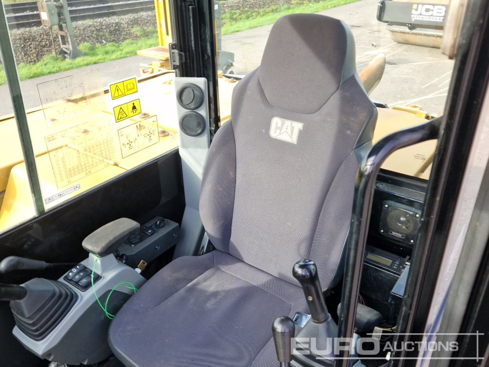 Miniexcavadora CAT 305.5 E2: foto 20 Miniexcavadora CAT 305.5 E2: foto 20