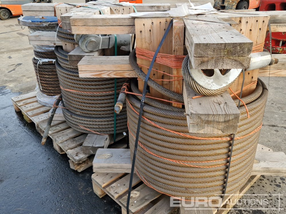 3 Pallets of Steel Ropes - Equipo de manutención: foto 2 3 Pallets of Steel Ropes - Equipo de manutención: foto 2