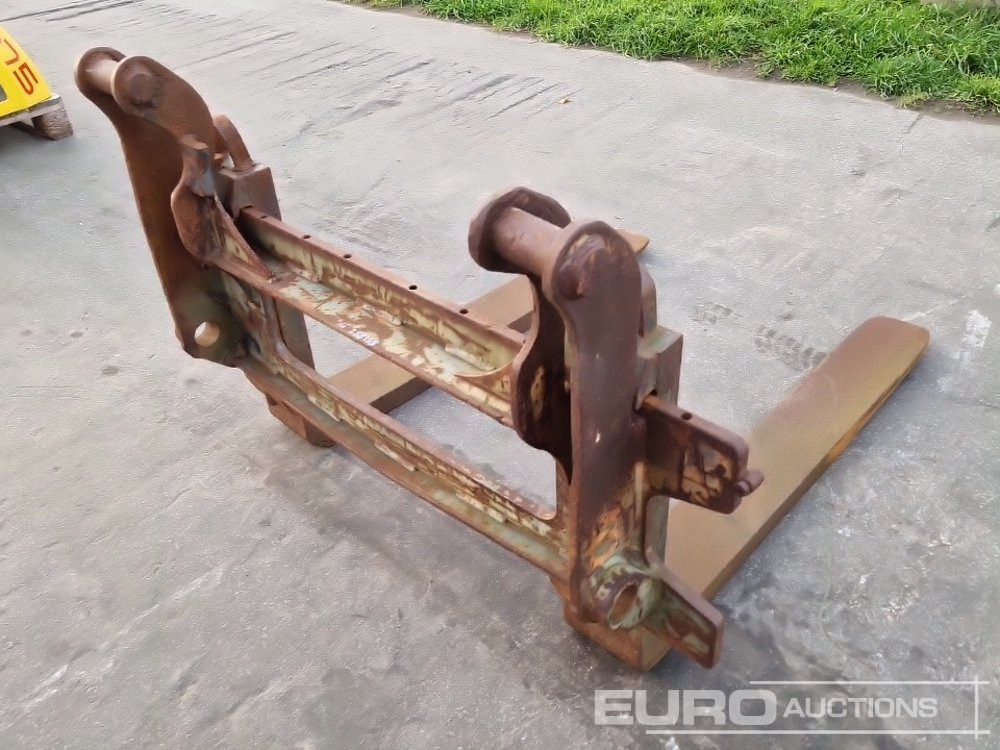 Forks to suit Schaeff, Terex, Zeppelin - Equipo de manutención: foto 3 Forks to suit Schaeff, Terex, Zeppelin - Equipo de manutención: foto 3