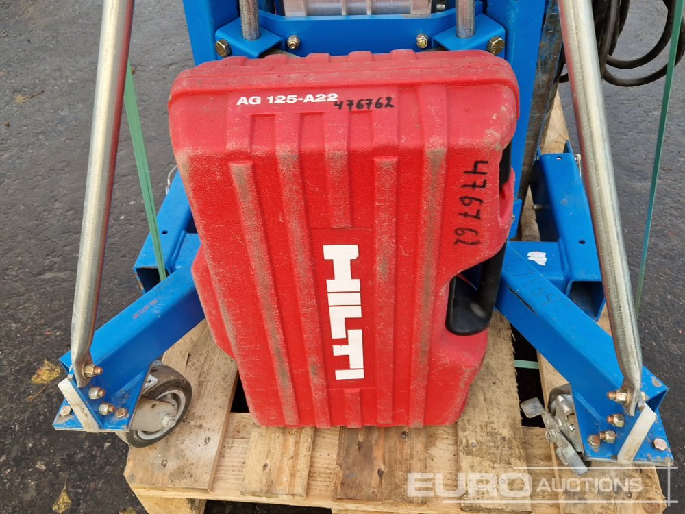 Floor Scrapper Material Lift, Submersible Water Pump, Hammer Drill - Equipo de construcción: foto 5 Floor Scrapper Material Lift, Submersible Water Pump, Hammer Drill - Equipo de construcción: foto 5