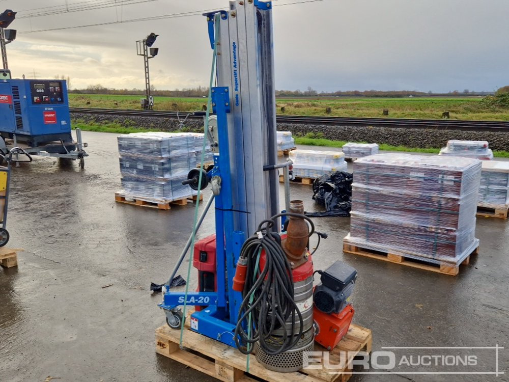 Floor Scrapper Material Lift, Submersible Water Pump, Hammer Drill - Equipo de construcción: foto 2 Floor Scrapper Material Lift, Submersible Water Pump, Hammer Drill - Equipo de construcción: foto 2