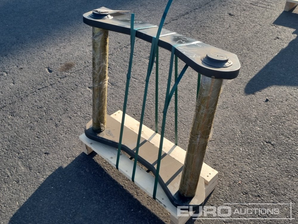 Häner OQ70 implement frame for converting mechanical attachments Internal width: 450mm, Centre distance: 600 mm, Axle diameter: 70 mm - Acoplamiento rápido: foto 1 Häner OQ70 implement frame for converting mechanical attachments Internal width: 450mm, Centre distance: 600 mm, Axle diameter: 70 mm - Acoplamiento rápido: foto 1