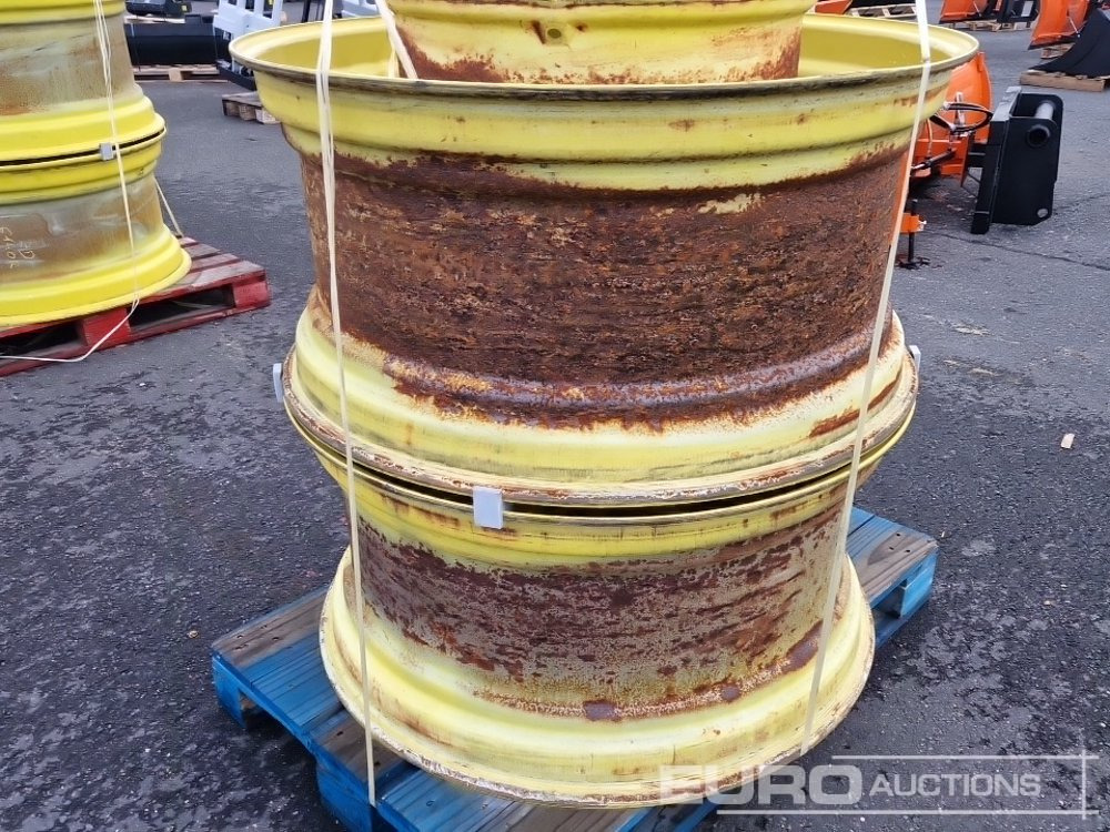 John Deere 15x24/18x38 Fixed Rim Set, FRONT: Center Bore: 221mm, Pitch Circle: 275mm, 8 Screw Holes, REAR: Center Bore: 152mm, Pitch Circle: 221mm, 8 Screw Holes - Neumático: foto 5 John Deere 15x24/18x38 Fixed Rim Set, FRONT: Center Bore: 221mm, Pitch Circle: 275mm, 8 Screw Holes, REAR: Center Bore: 152mm, Pitch Circle: 221mm, 8 Screw Holes - Neumático: foto 5